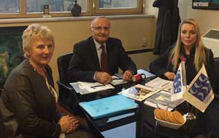 EM1 18 News Int bsec